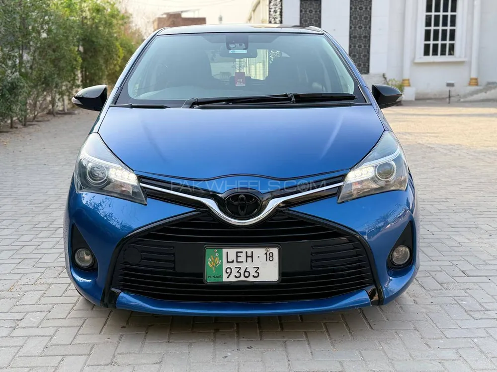 Toyota Vitz 2014 for Sale in Multan Image-1