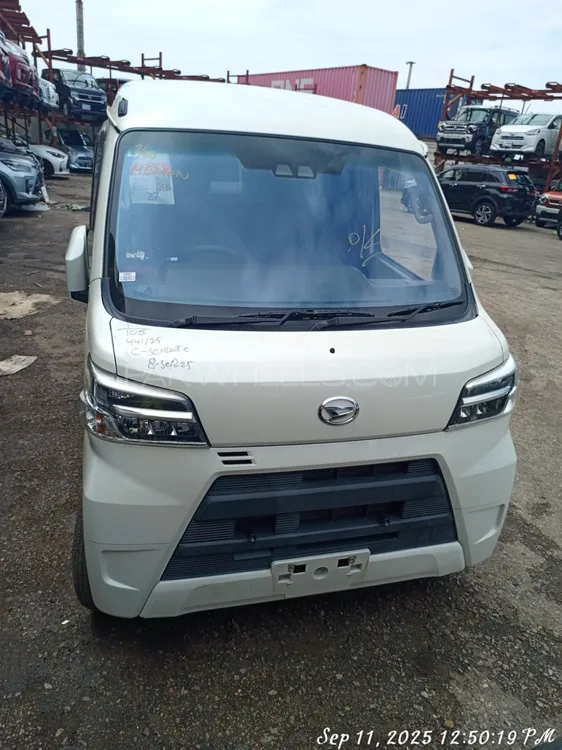 Daihatsu Hijet 2020 for Sale in Karachi Image-1