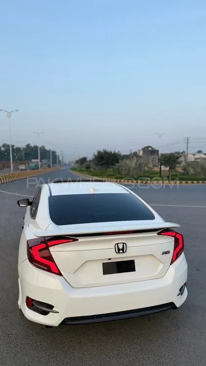 Honda Civic 2020 for Sale in Lahore Image-1
