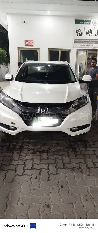 Honda Vezel 2016 for Sale in Kasur Image-1