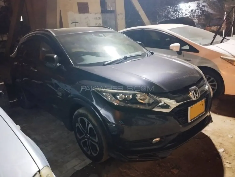 Honda Vezel 2014 for Sale in Karachi Image-1