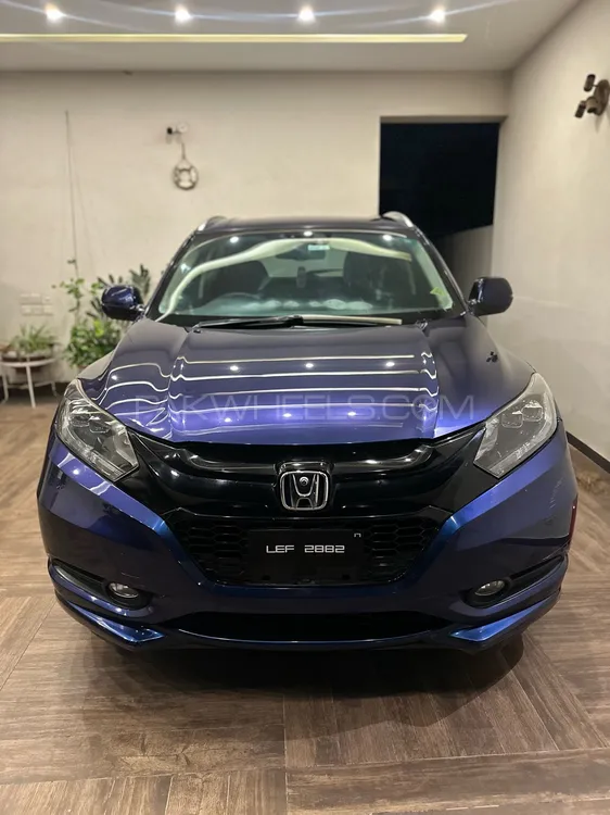 Honda Vezel 2015 for Sale in Lahore Image-1