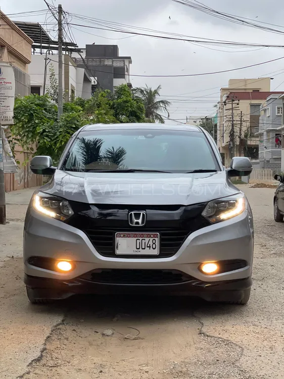 Honda Vezel 2016 for Sale in Karachi Image-1