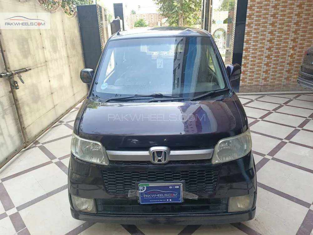 Honda Zest 2008 for Sale in Lahore Image-1