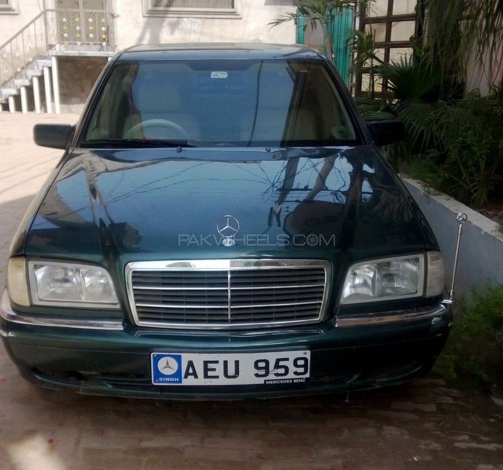 Mercedes Benz C Class 2000 for Sale in Lahore Image-1
