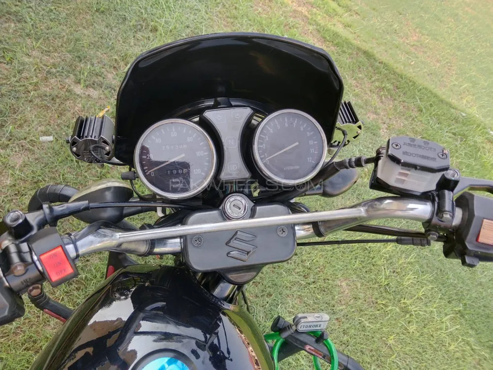 Suzuki GS 150 SE 2022 for Sale Suzuki GS 150 SE 2022 for Sale Image-11