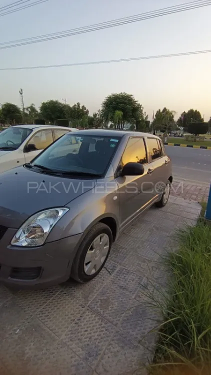 Suzuki Swift 2015 for Sale in Islamabad Image-1