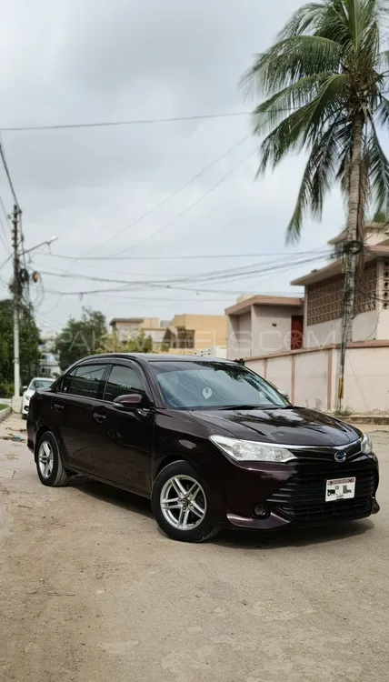 Toyota Corolla Axio 2014 for Sale in Karachi Image-1