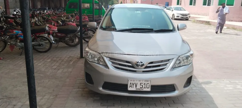 Toyota Corolla 2013 for Sale in Sargodha Image-1