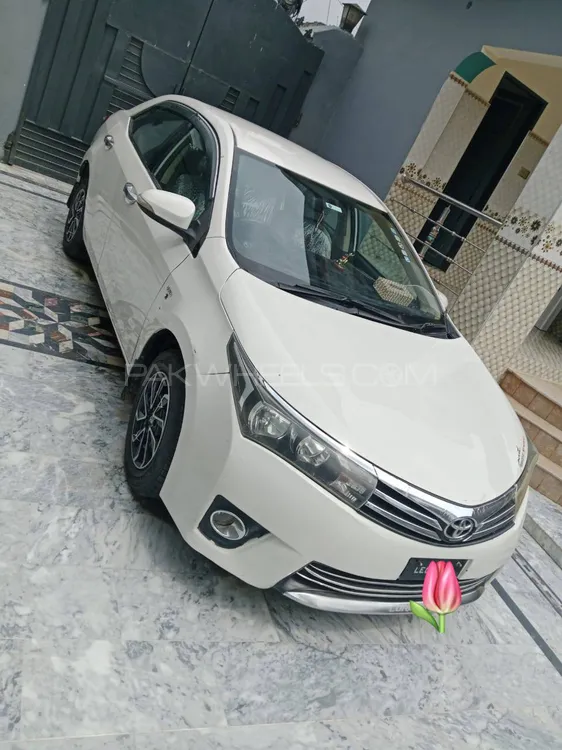 Toyota Corolla 2015 for Sale in Gojra Image-1