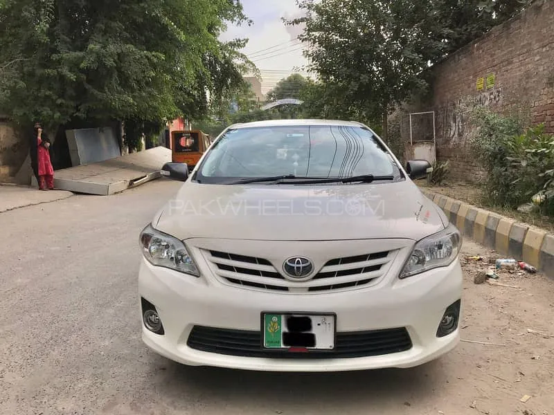 Toyota Corolla 2011 for Sale in Lahore Image-1
