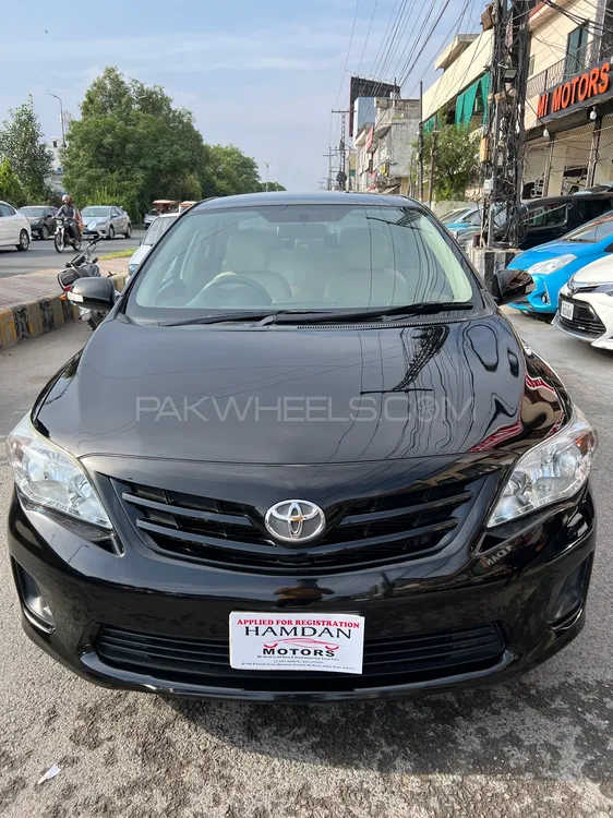 Toyota Corolla 2013 for Sale in Lahore Image-1