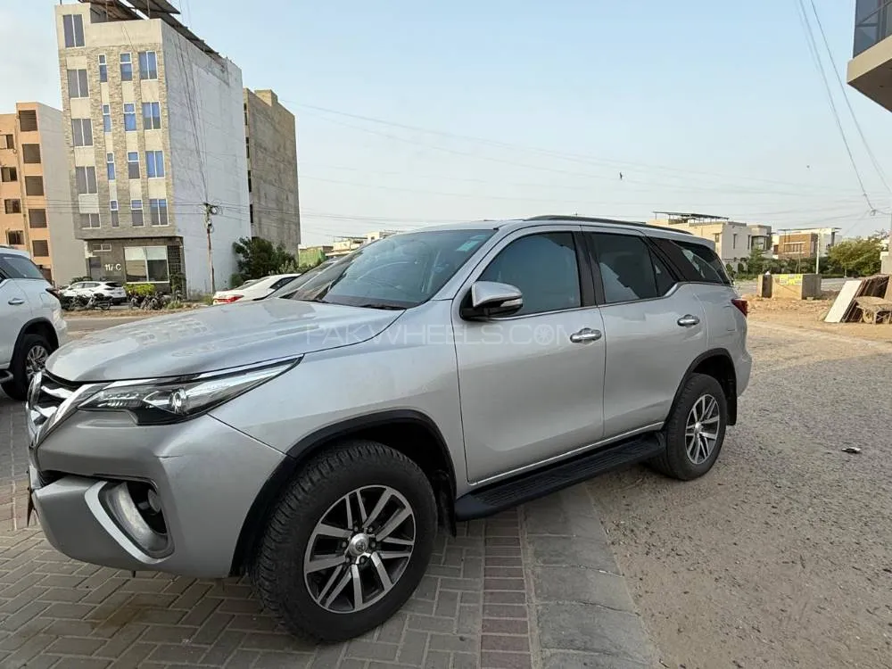 Toyota Fortuner 2017 for Sale in Karachi Image-1