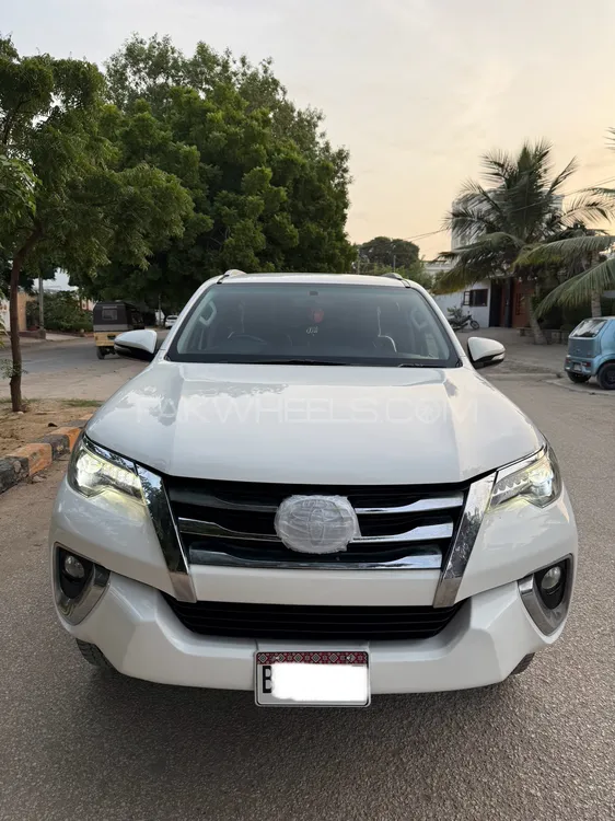 Toyota Fortuner 2017 for Sale in Karachi Image-1