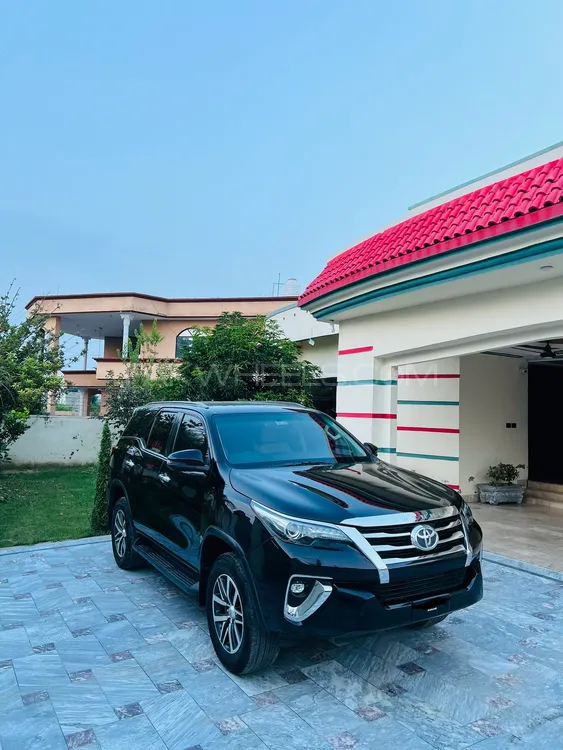 Toyota Fortuner 2020 for Sale in Sialkot Image-1