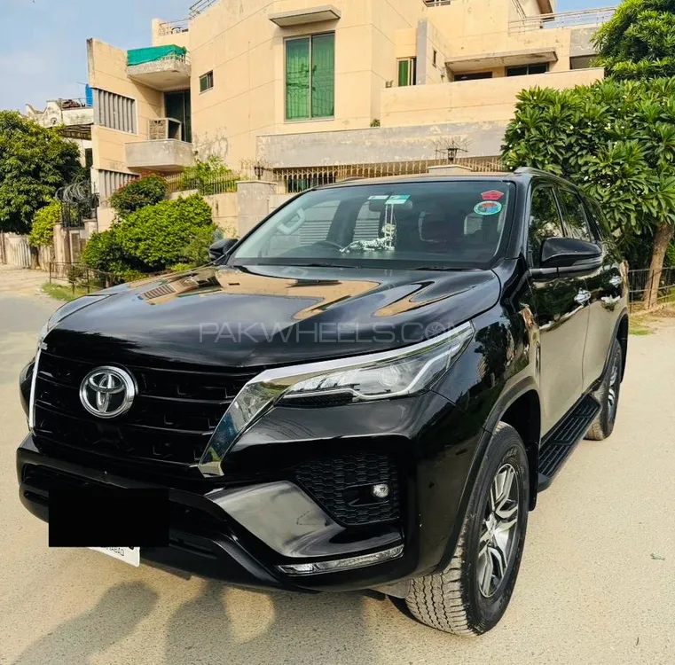 Toyota Fortuner 2022 for Sale in Lahore Image-1
