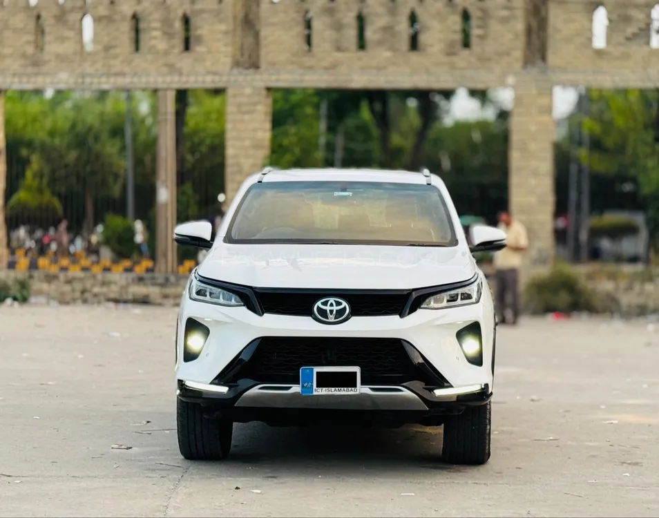 Toyota Fortuner 2022 for Sale in Islamabad Image-1