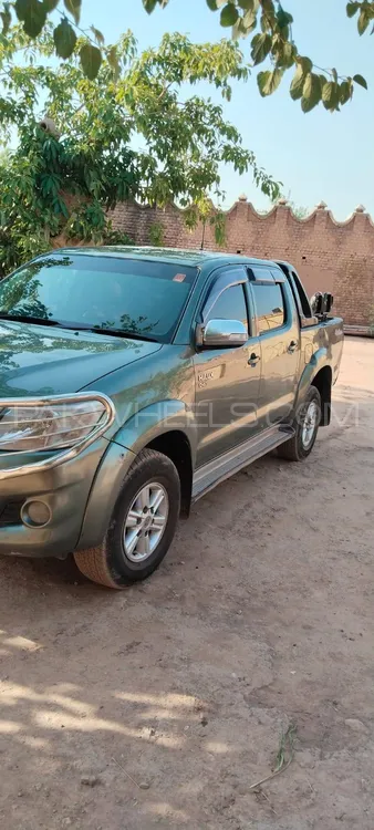 Toyota Hilux 2012 for Sale in Peshawar Image-1