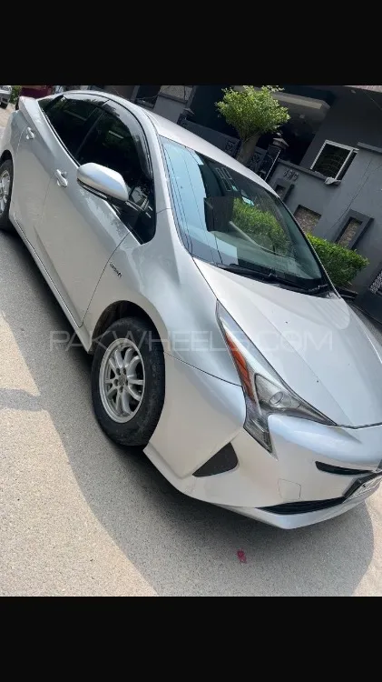 Toyota Prius 2016 for Sale in Faisalabad Image-1