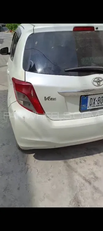 Toyota Vitz 2012 for Sale in Multan Image-1