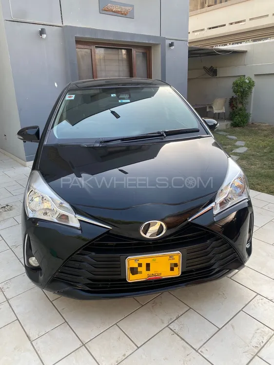 Toyota Vitz 2018 for Sale in Karachi Image-1