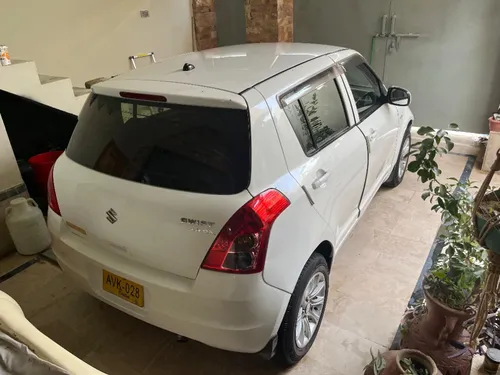 Suzuki Swift DLX 1.3 2011