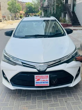 Toyota Corolla Altis Grande CVT-i 1.8 2018