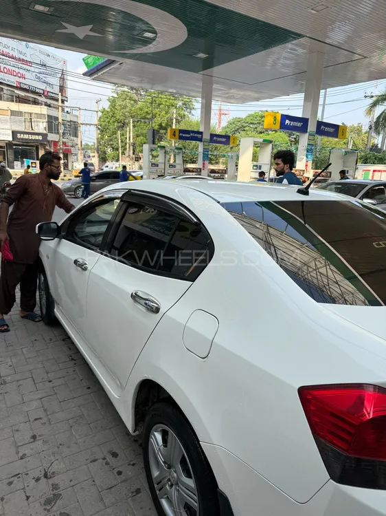 Honda City 2010 for Sale in Faisalabad Image-1
