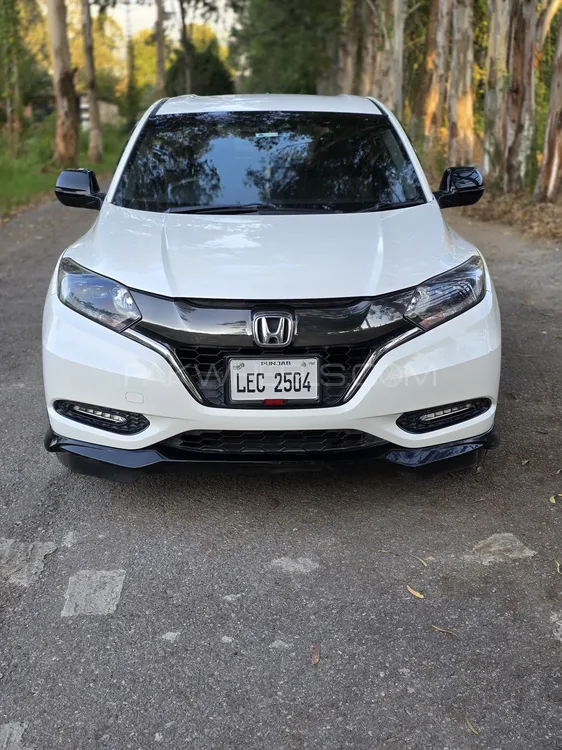 Honda Vezel 2016 for Sale in Islamabad Image-1