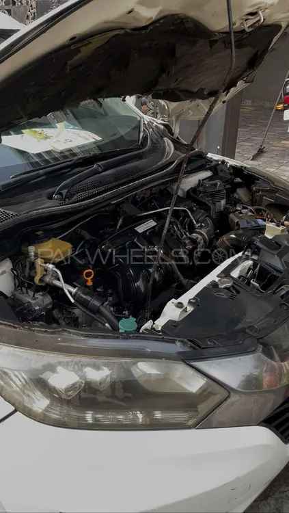 Honda Vezel 2017 for Sale in Lahore Image-1