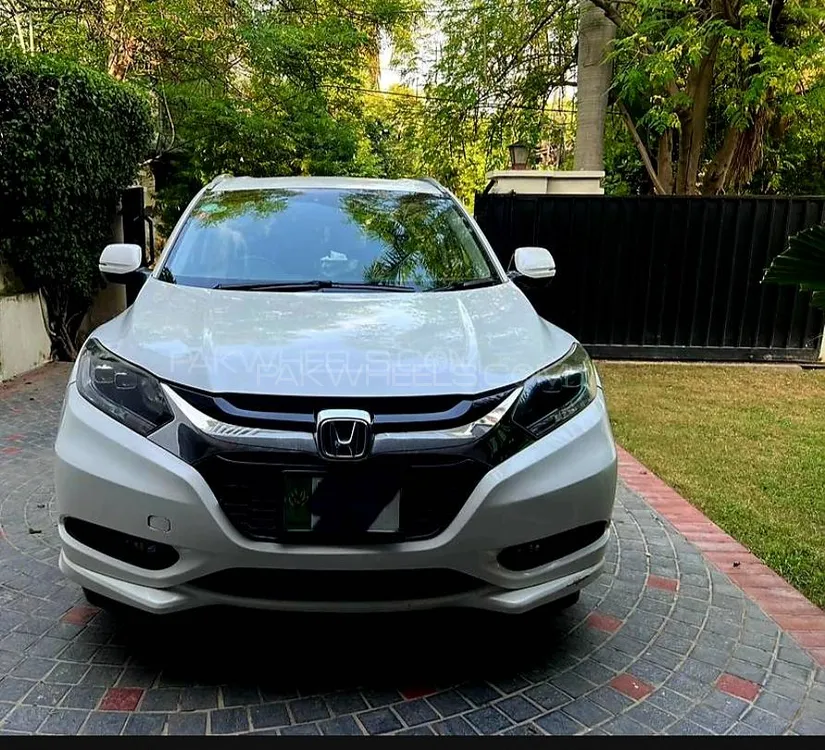Honda Vezel 2015 for Sale in Lahore Image-1