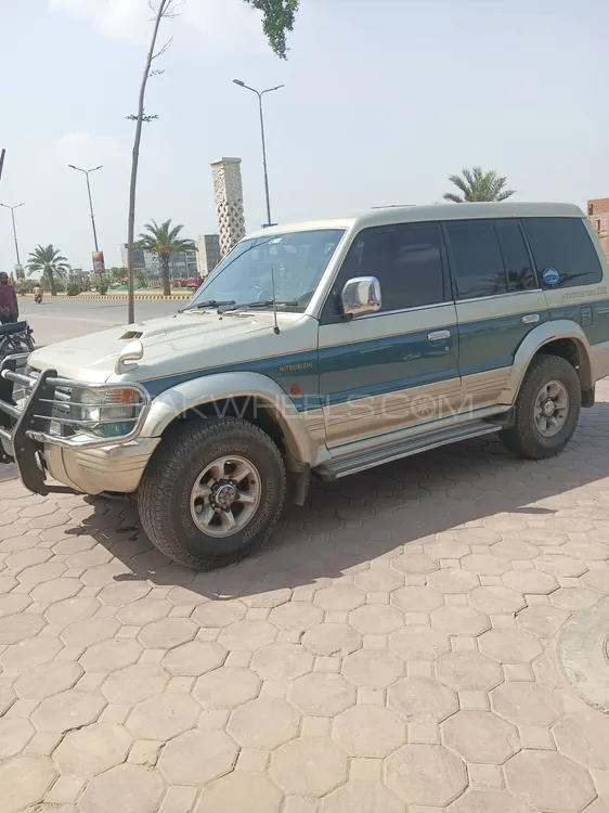 Mitsubishi Pajero 1996 for Sale in Lahore Image-1