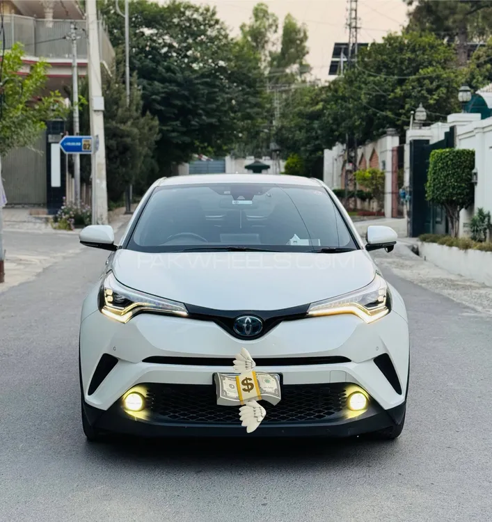 Toyota C-HR 2018 for Sale in Peshawar Image-1