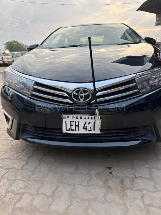 Toyota Corolla 2015 for Sale in Mandi bahauddin Image-1