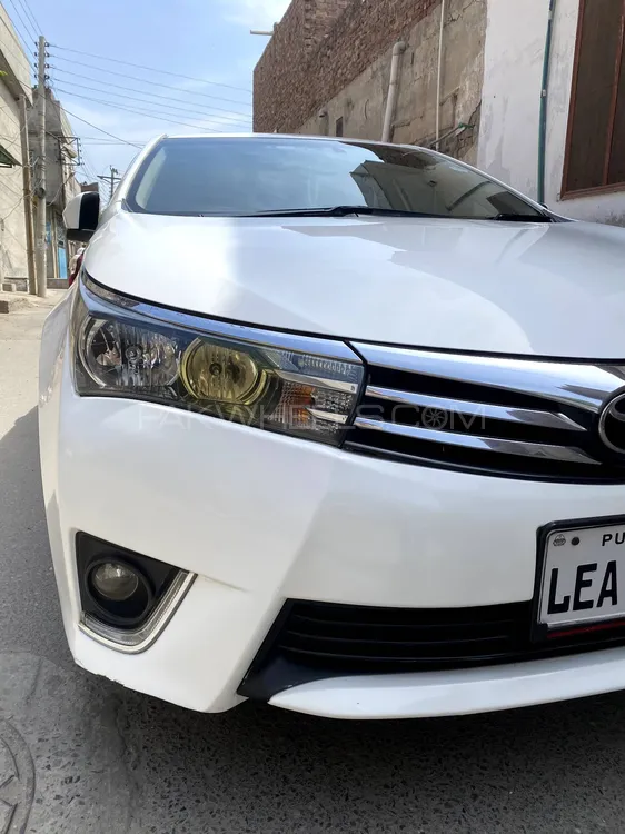 Toyota Corolla 2015 for Sale in Faisalabad Image-1