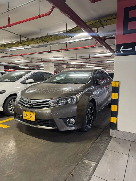 Toyota Corolla 2017 for Sale in Karachi Image-1