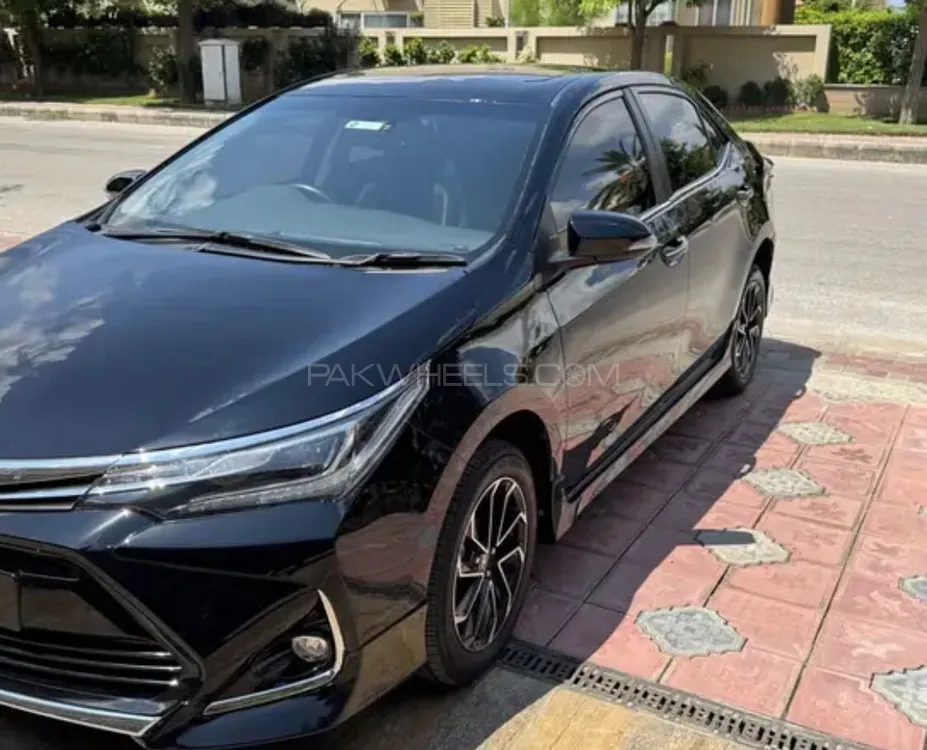 Toyota Corolla 2021 for Sale in Lahore Image-1