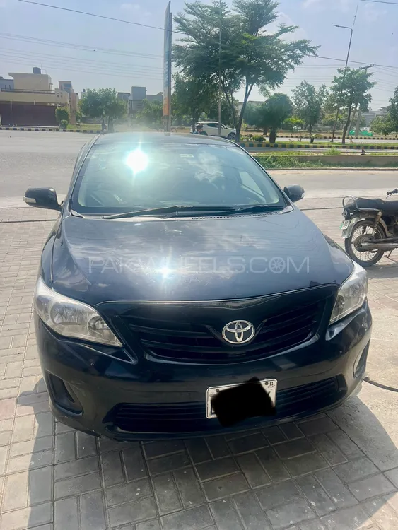 Toyota Corolla 2011 for Sale in Lahore Image-1