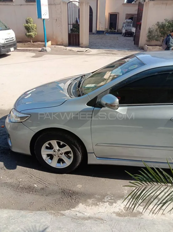 Toyota Corolla 2013 for Sale in Peshawar Image-1