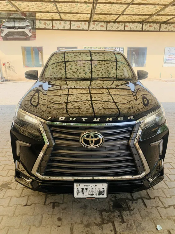 ٹویوٹا فورچیونر 2019 for Sale in لاہور Image-1