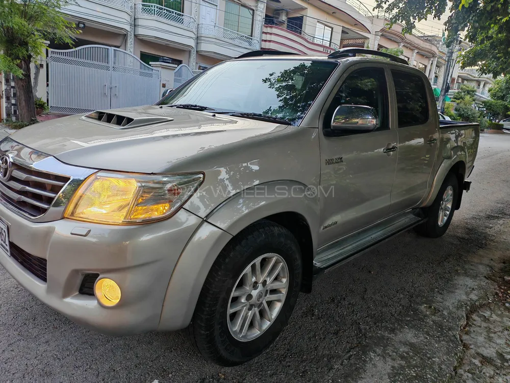 Toyota Hilux 2012 for Sale in Islamabad Image-1