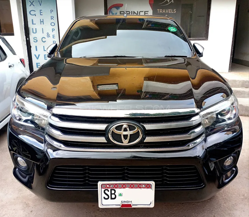 Toyota Hilux 2020 for Sale in Karachi Image-1