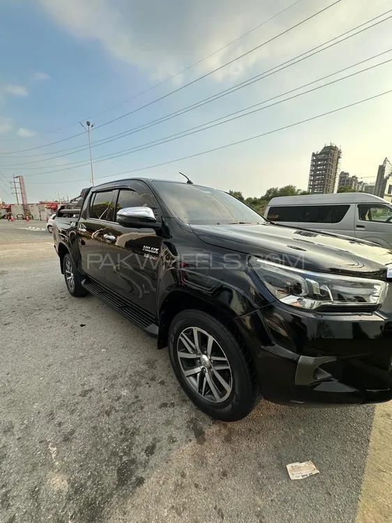 Toyota Hilux 2021 for Sale in Islamabad Image-1