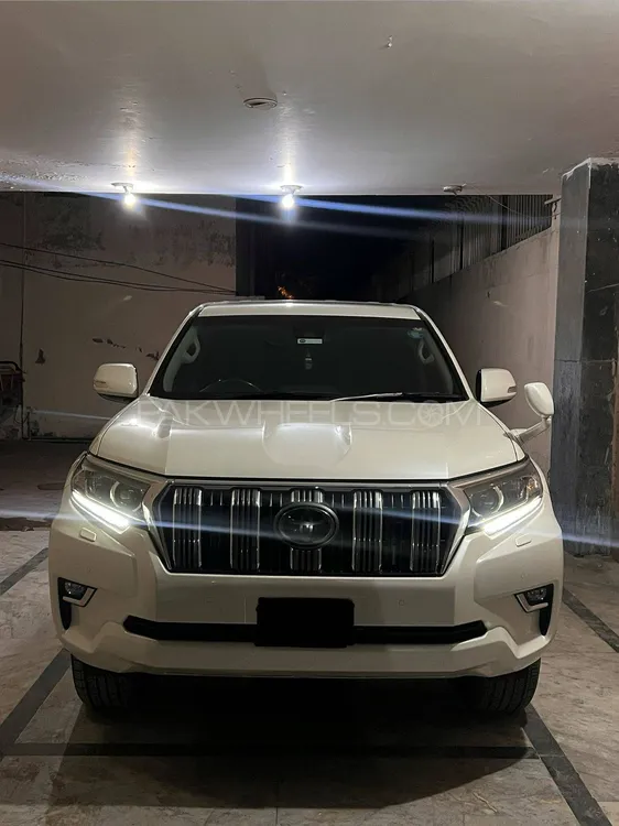 Toyota Prado 2018 for Sale in Lahore Image-1