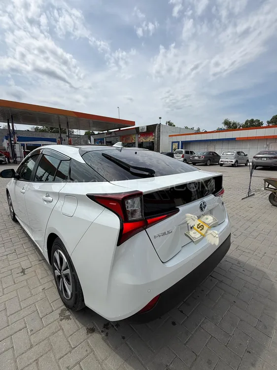Toyota Prius 2021 for Sale in Sialkot Toyota Prius 2021 for Sale in Sialkot Image-10