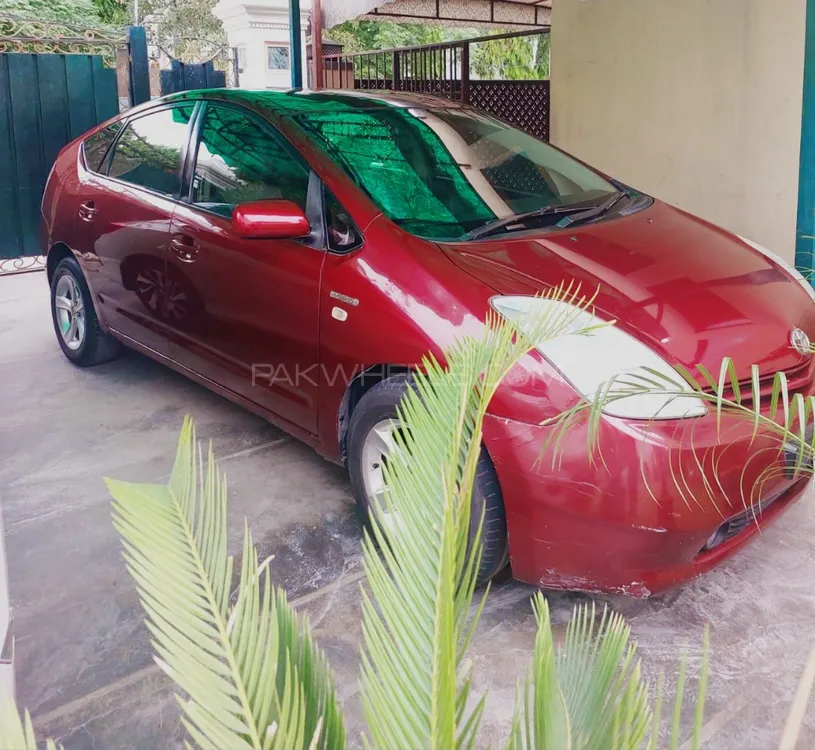 Toyota Prius 2010 for Sale in Lahore Image-1