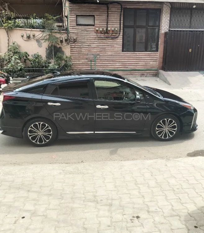 Toyota Prius 2020 for Sale in Lahore Image-1