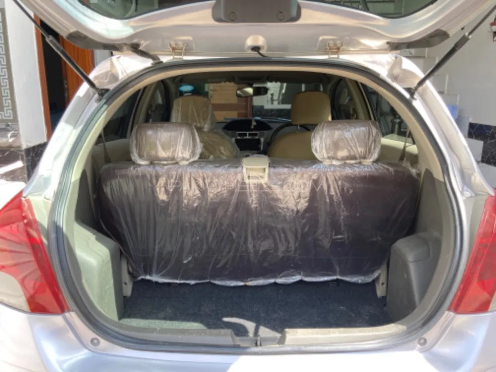 Toyota Vitz 2013 for Sale in Multan Image-1