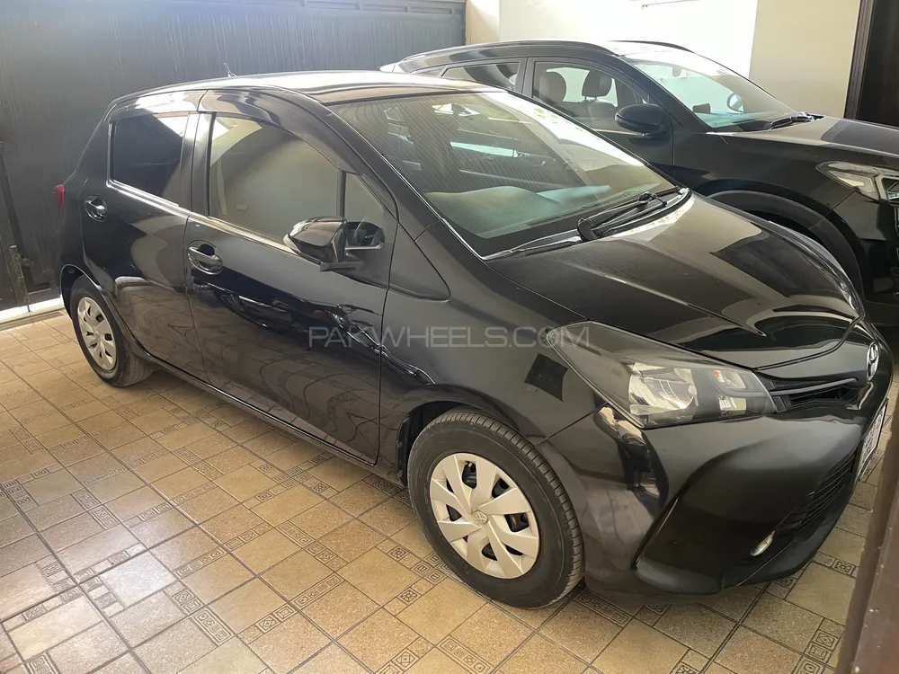 Toyota Vitz 2014 for Sale in Rahim Yar Khan Image-1
