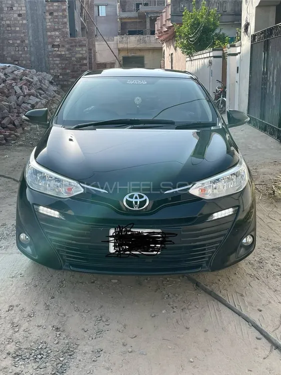 Toyota Yaris Sedan 2021 for Sale in Lahore Image-1